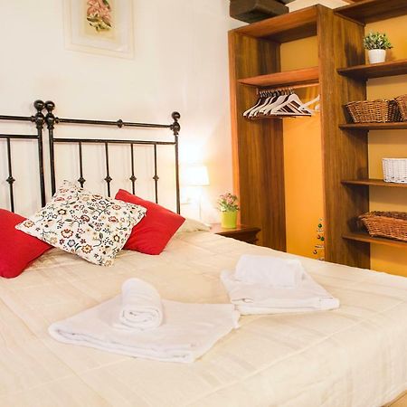 Art Apartment Vicolo Del Panico Florence Luaran gambar