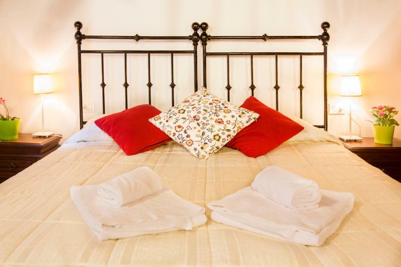 Art Apartment Vicolo Del Panico Florence Luaran gambar